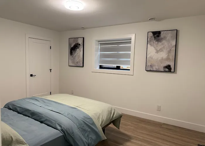 Calm & Cozy Private Suite
